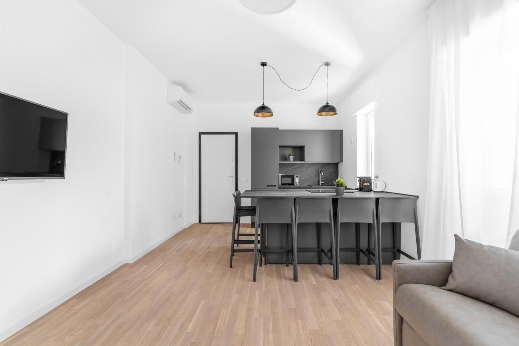 Mi Casa - Appartamento In Ponte Nuovo Milan Exterior photo